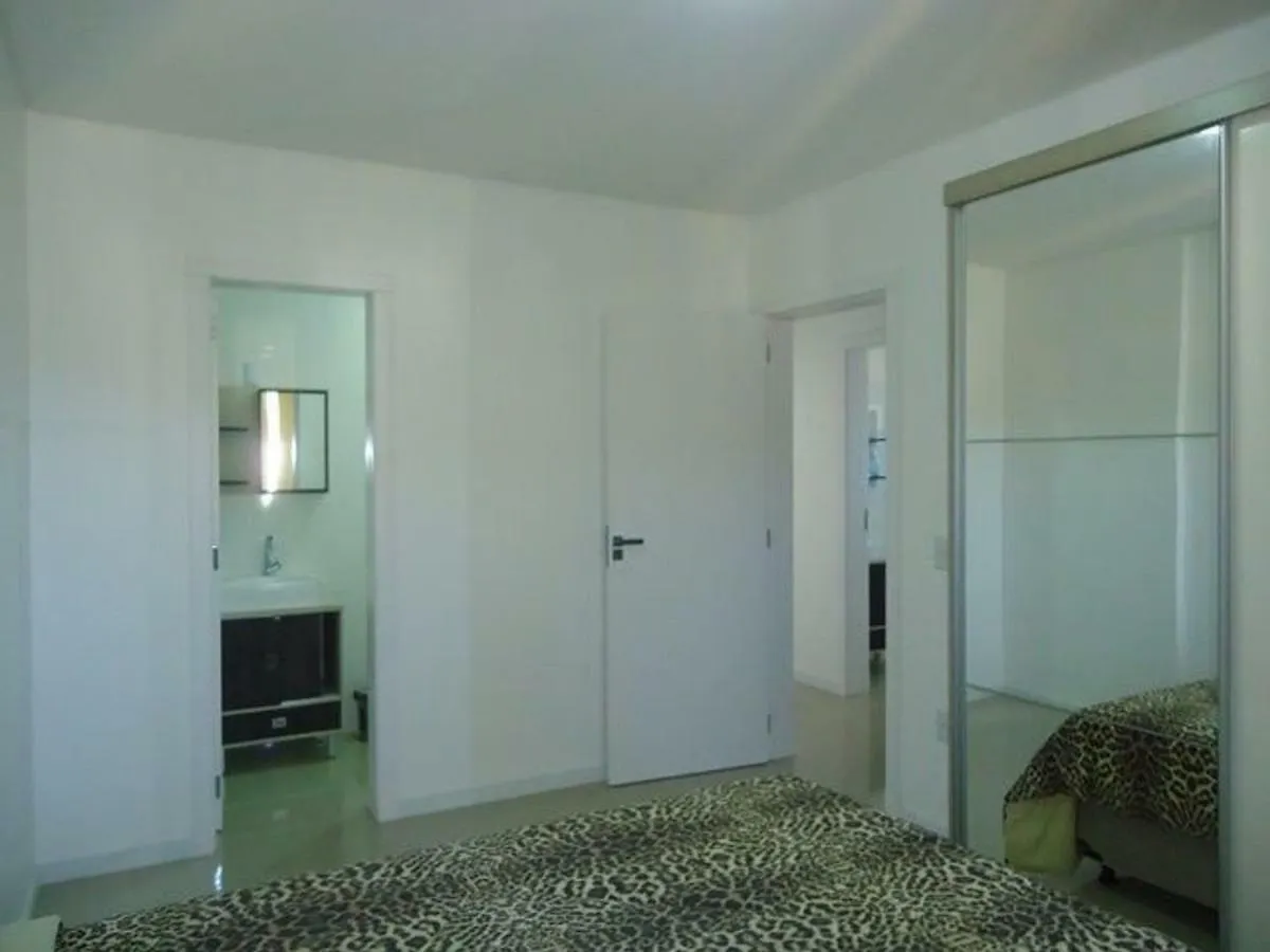 Apartment Res. Antonio Pinheiro. Apartamento Com 2 Dormitorios. Bombinhas Brazil