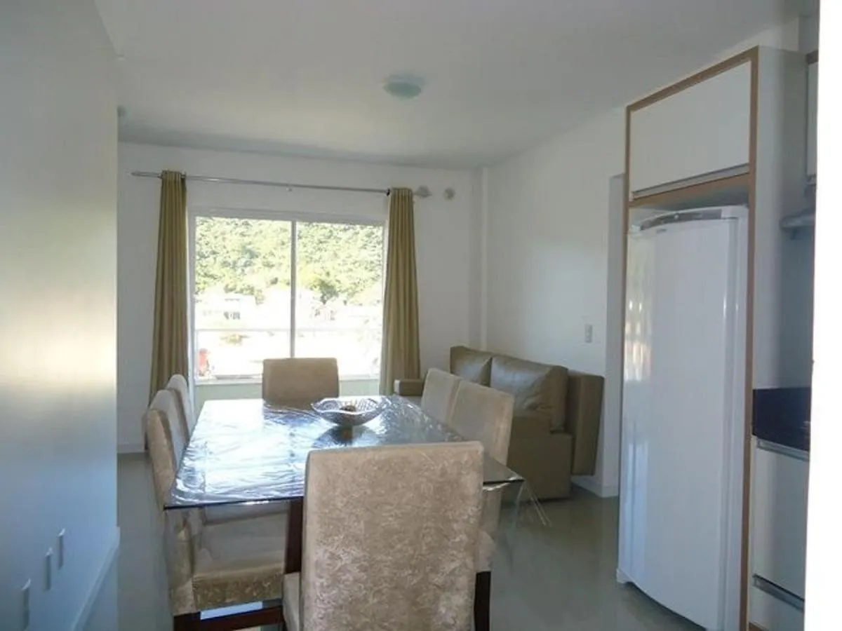 Res. Antonio Pinheiro. Apartamento Com 2 Dormitorios. Bombinhas Apartment